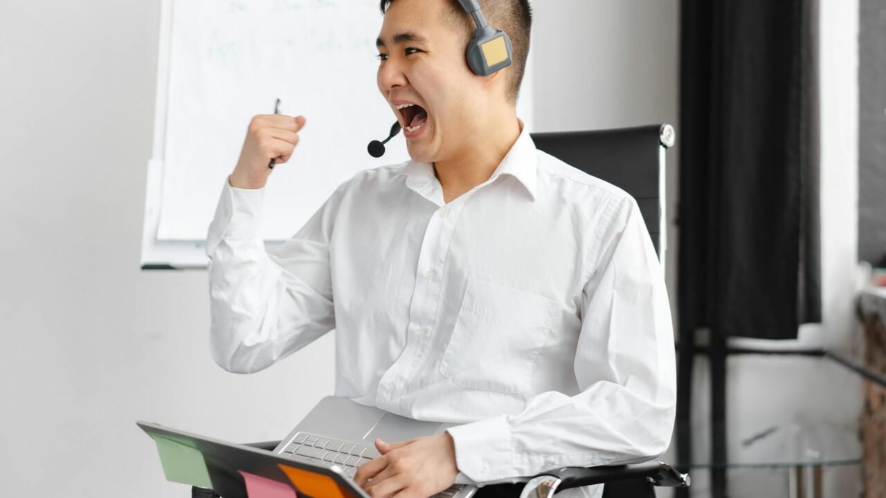 Customer Success Fails as FDEs Excel for SaaS Firms