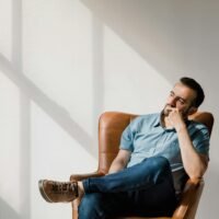 Anthropic Bans AI Tools in Job Interviews Across 5 Rounds