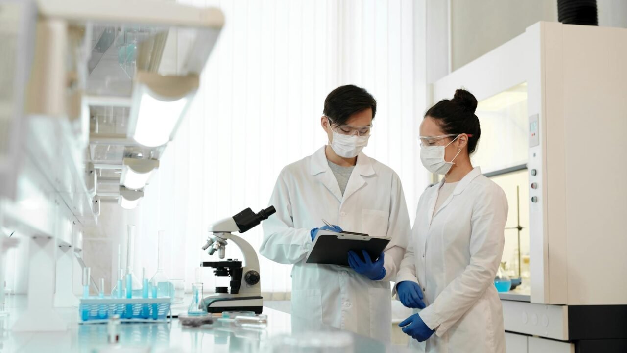 AI Leaders Urge Congress: 4 CEOs Sign Letter on Bioweapon Risk