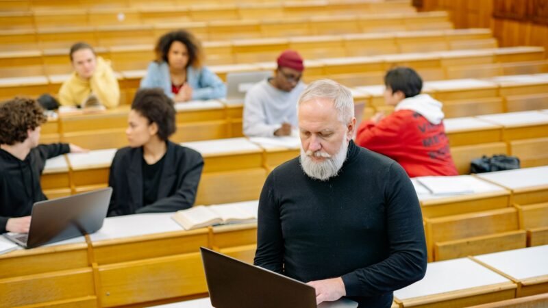AI Inflates Student Grades by 13% in Unsupervised Tasks