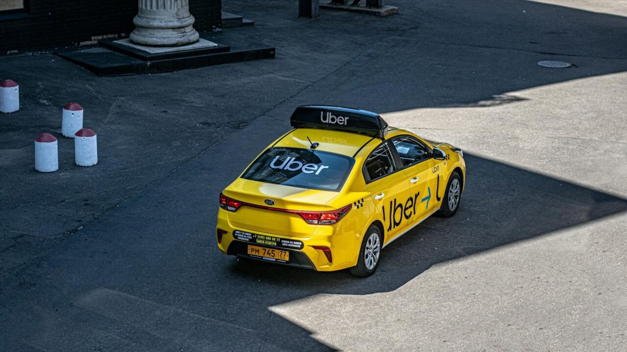 Uber Caps Employee AI Spending at $1,500 Monthly After Budget Overrun