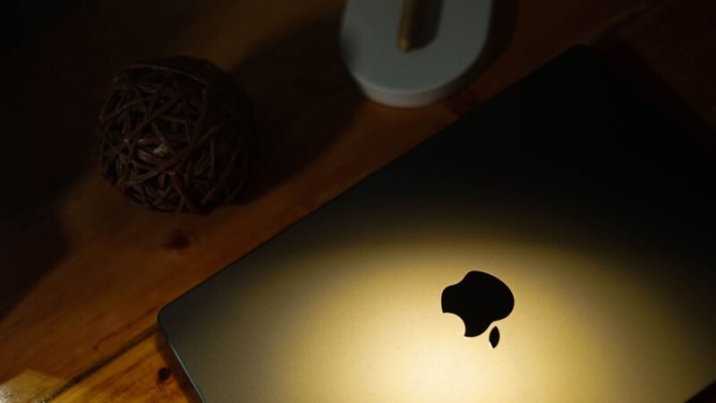Apple Sues OpenAI Over 400+ Ex-Employees, IPO Impact Looms