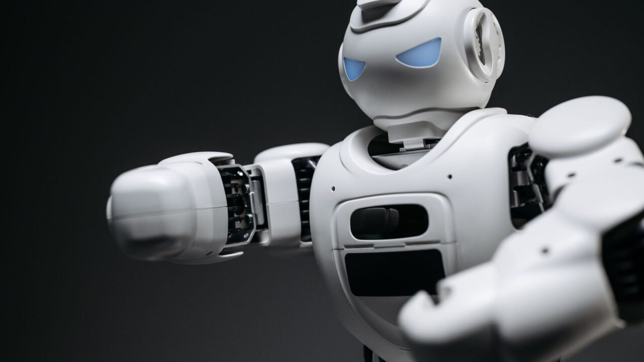 US FCC Bans All Foreign Robots, Reshaping Global AI Supply Chains